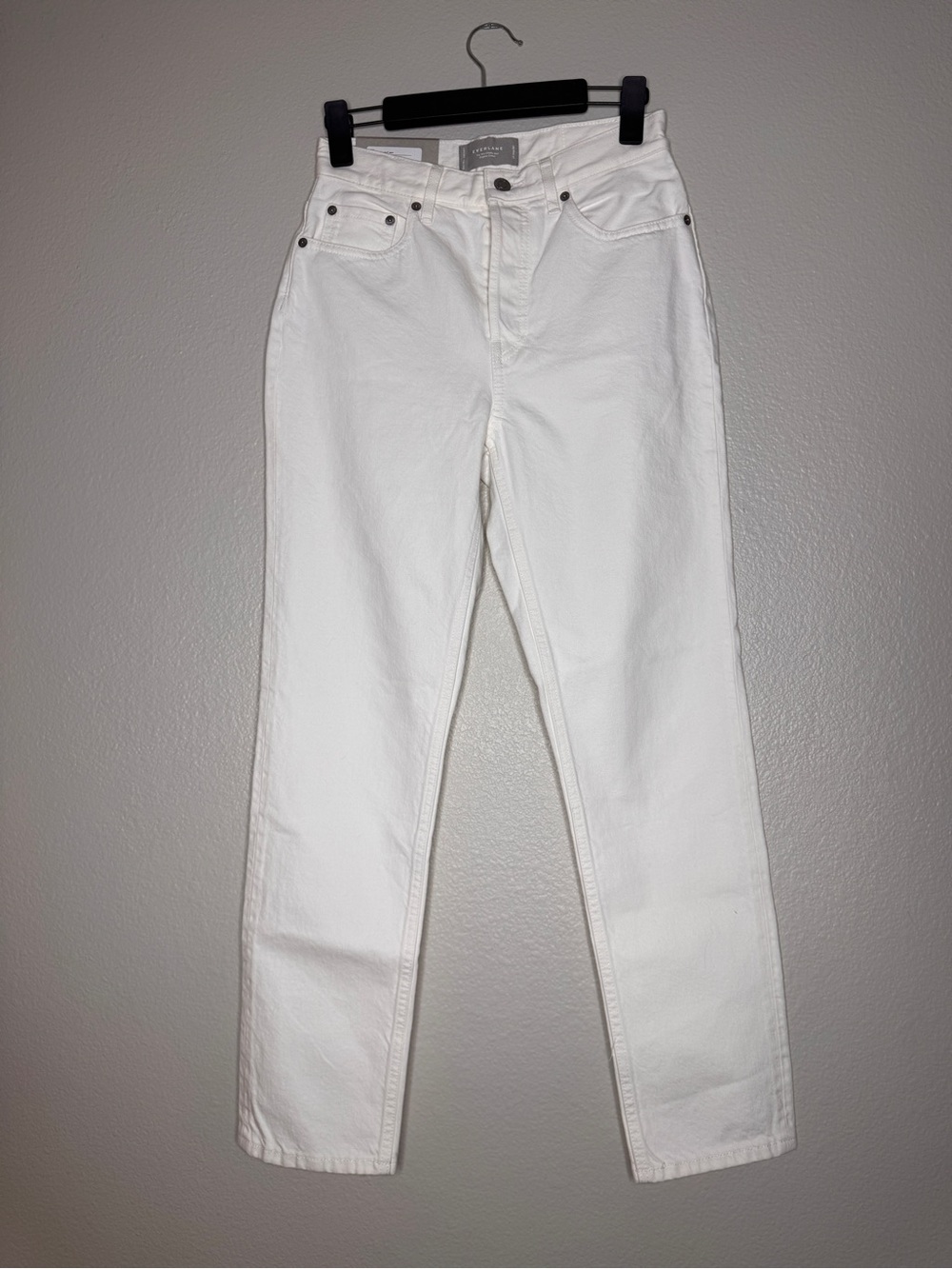 Everlane 90s Cheeky Jean in Bone